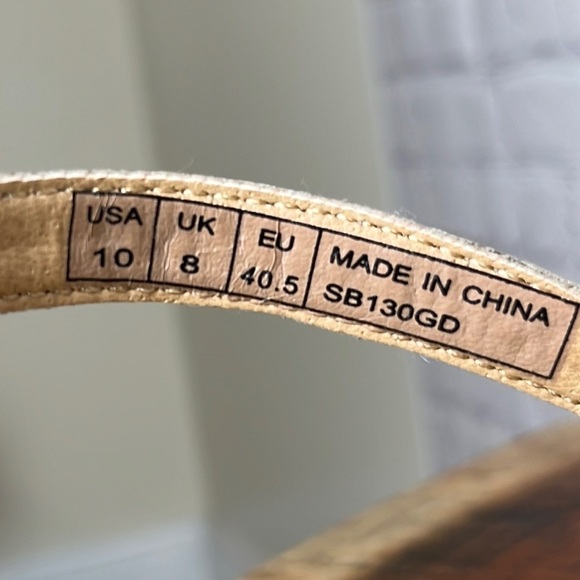 Revitalign Heron T-Bar Sandals in Toasted Coconut - Picture 7 of 9